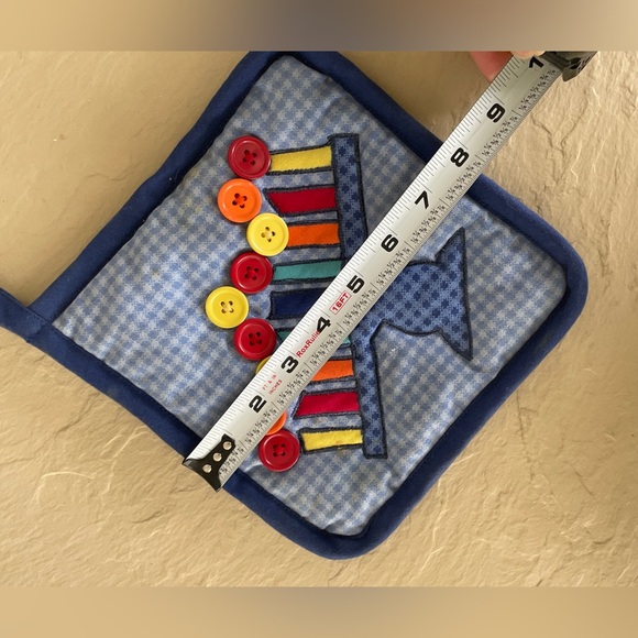 Hannukah Themed Oven Mitt & Pot Holder - Picture 4 of 10